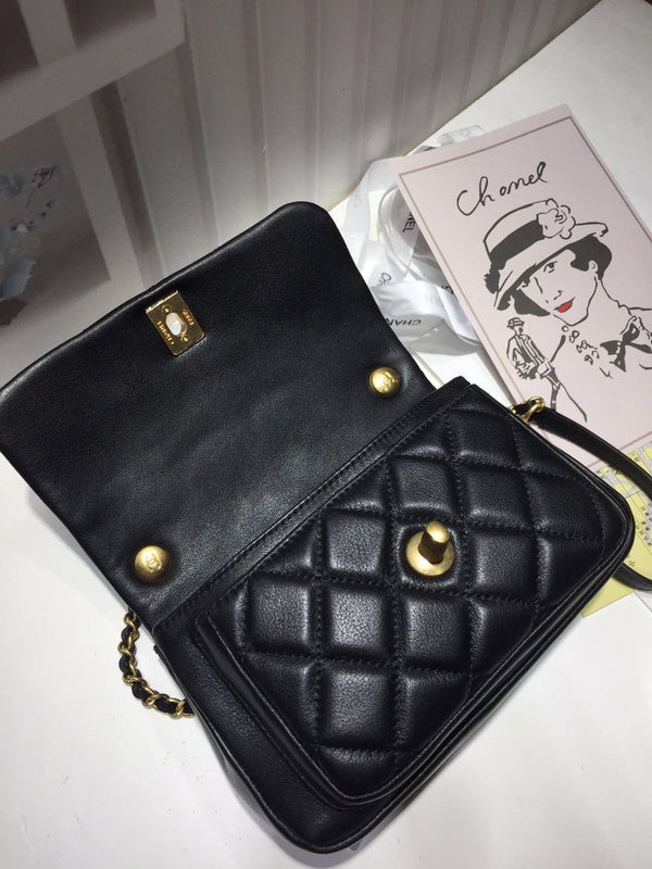  women's handbag, versatile design, view 5