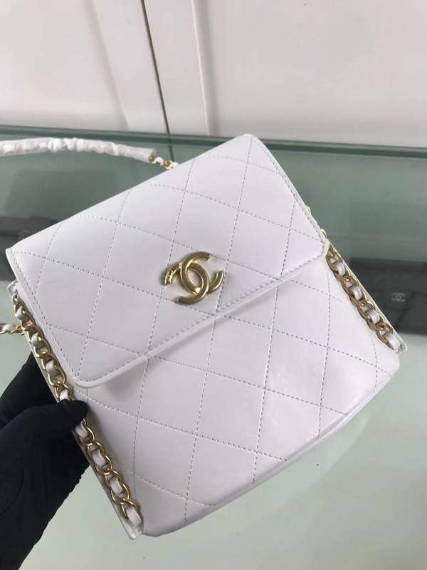 Zivas Charm Modern Edge Fashion Handbag (Structured Everyday Essential) – Front View