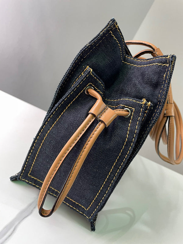 Ziva's Charm handbag – back view (36cm*25cm*13cm)
