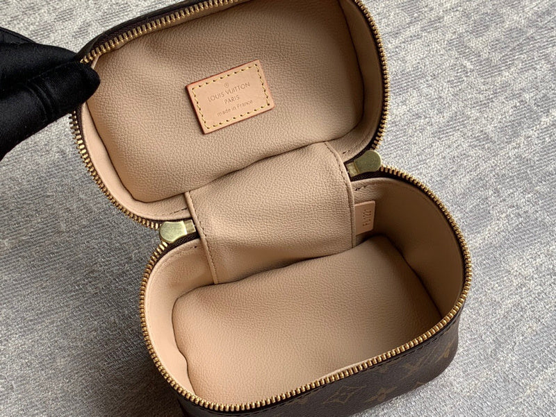  statement structured bag styled with outfit
