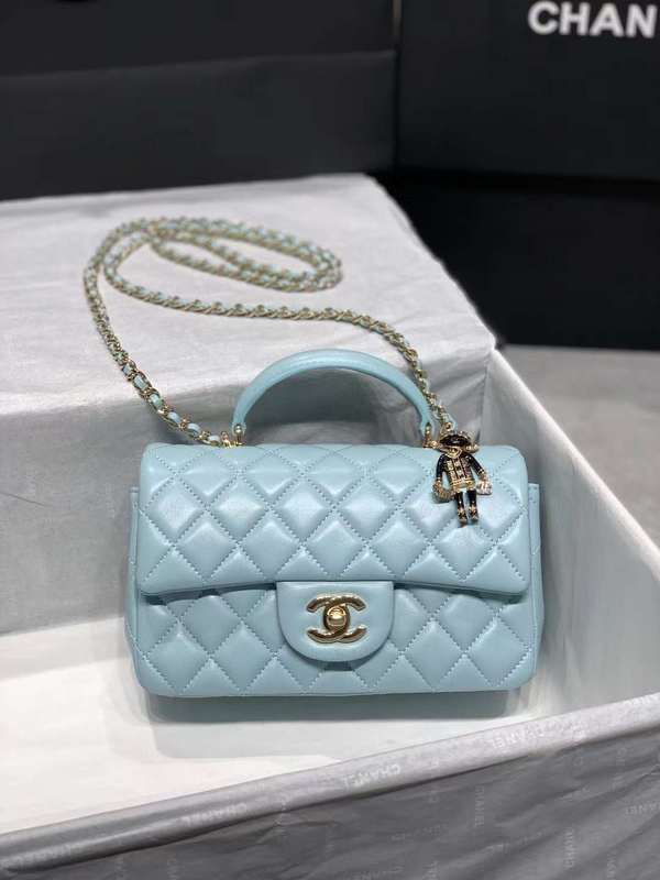 Zivas Charm Everyday Sophistication Luxury Handbag (Statement-Ready Design) – Styled Look