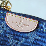  tote bag interior and compartment view 9