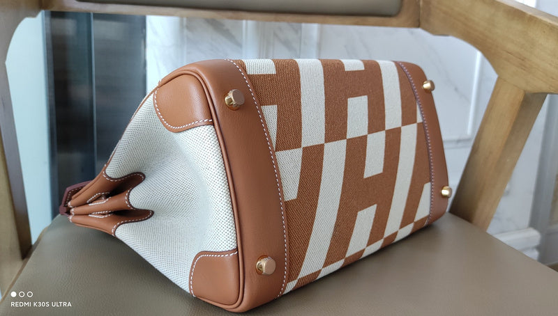 Understated bag women's premium everyday handbag