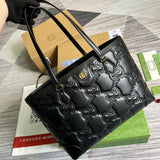 Handle and strap detail of elevated classic women's handbag – women's luxury accessory