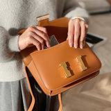 Streamlined handbag styled for everyday wear