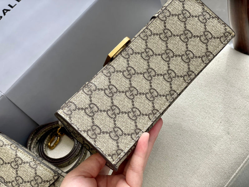 Ziva's Charm handbag – product shot (one versatile size)
