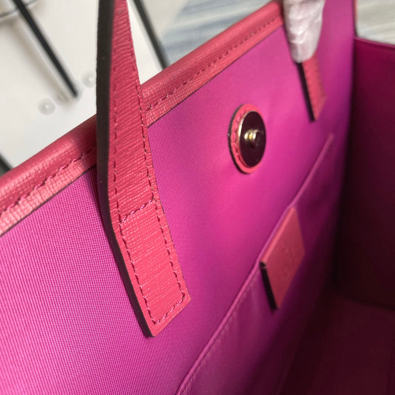 Close-up detail of everyday-luxe modern women's handbag – women's premium purse