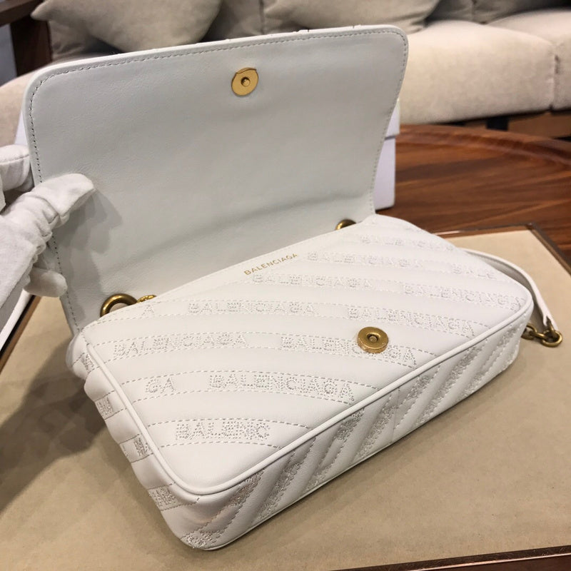 Elegant Premium PU Leather Handbag - Everyday Elegance | Women's Fashion Handbag #795 - alternate angle view (image 8) of designer-inspired handbag