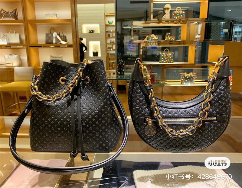  graceful handbag styled with outfit 18