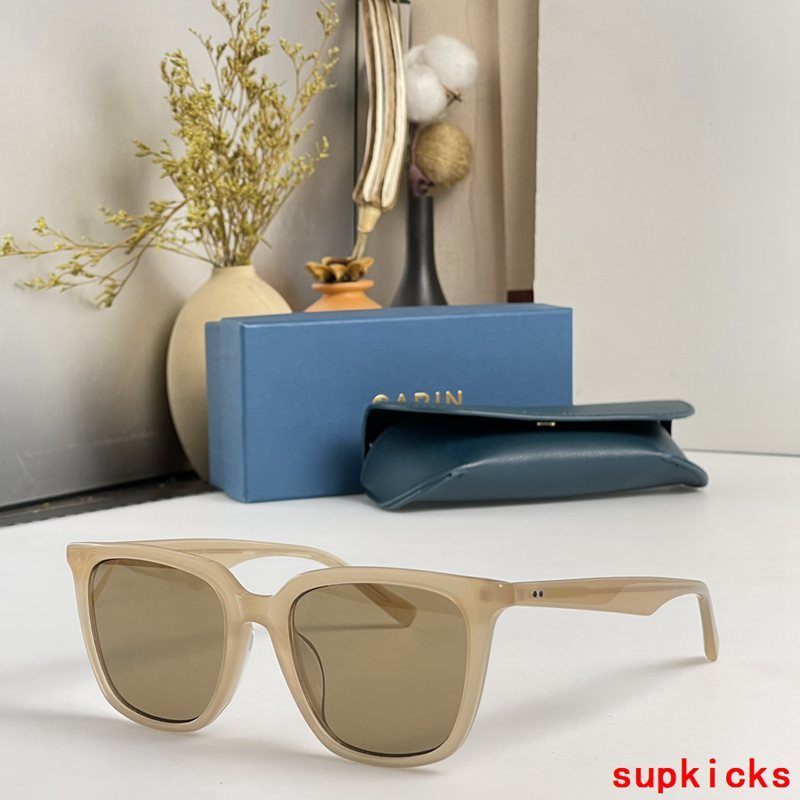 Angled view of Louis Vuitton unisex sunglasses