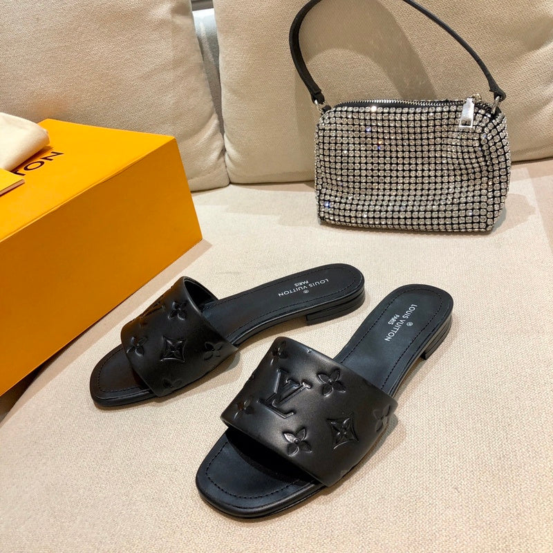 Louis Vuitton White Slingback Heels - Toe Detail View