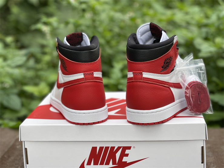 Nike Men's & Women's Luxury Lifestyle Trainers — Style 219 detail view