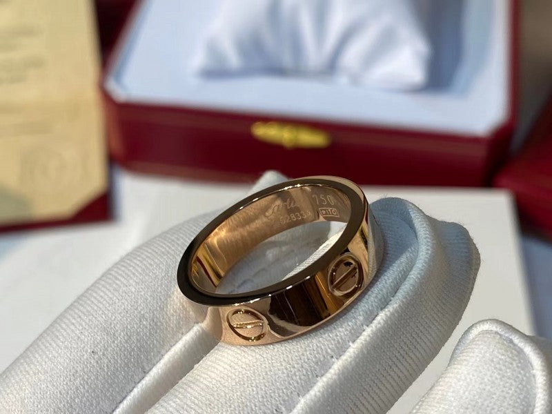 Front view of Cartier unisex jewelry piece