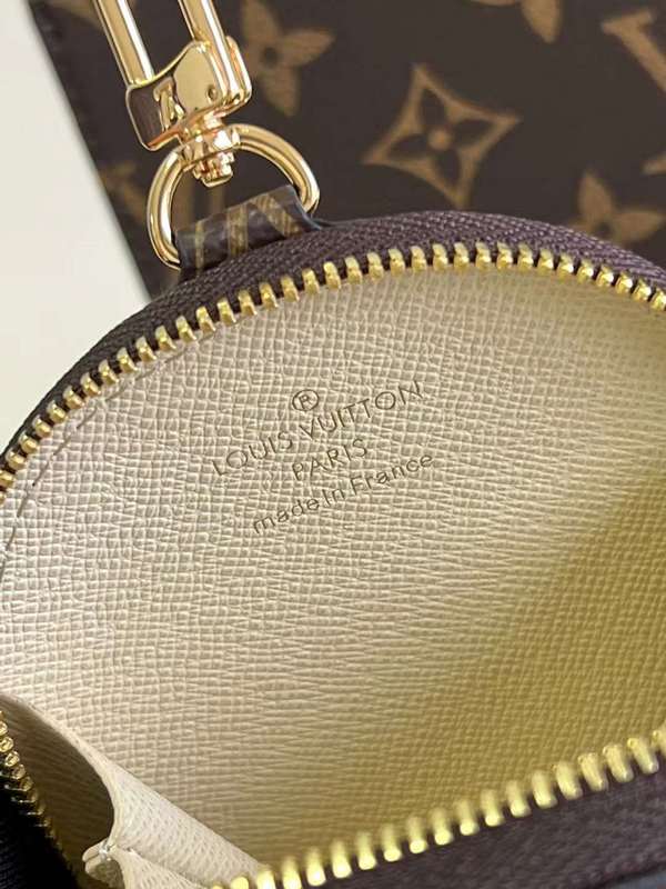Side profile of refined structured women's handbag – women's designer-style accessory