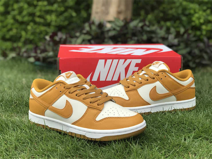 Nike clean off-white luxury sneakers view 17 padded collar comfort