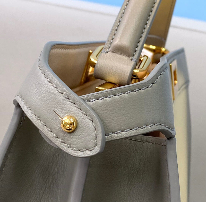 Ziva's Charm handbag – full view (Standard Size)