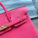 Graceful handbag styled for everyday wear