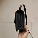  Everyday shoulder bag front view 7