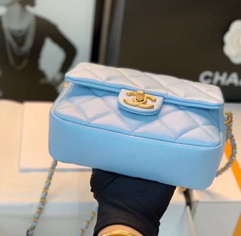  women's handbag, mid design, view 5