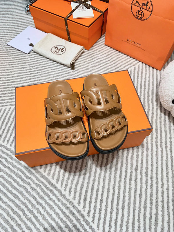 Hermes sandals Style 212 - side profile detail