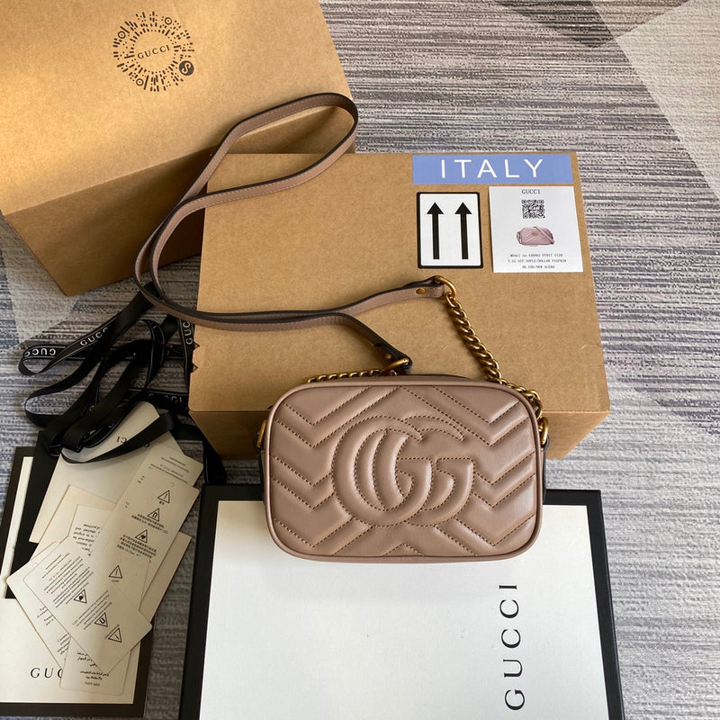 Front view of everyday-luxe sleek women's handbag – women's luxury accessory