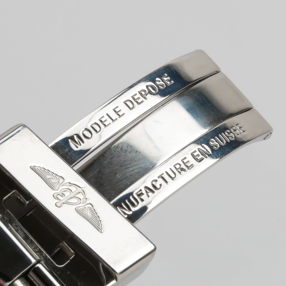 Angled view of Breitling unisex watch