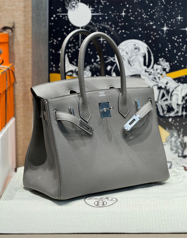 Interior view of graceful premium bag