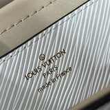  Smart handbag front view 7
