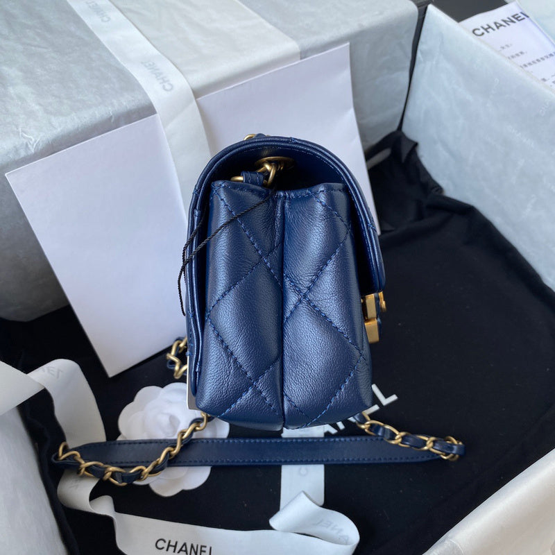 Zivas Charm Modern Minimalist Look Fashion Handbag (Designer-Inspired Craftsmanship) – Styled Look