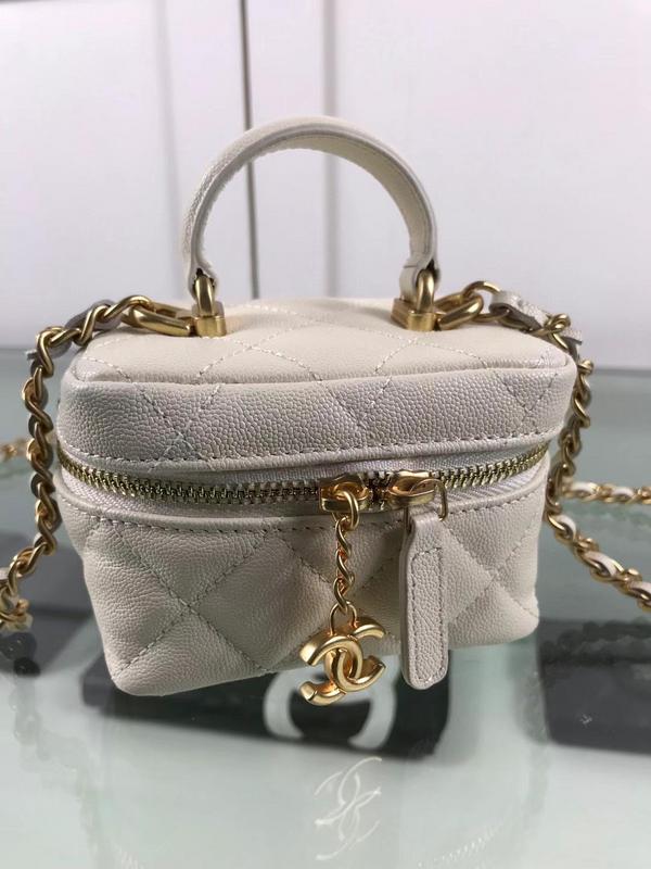 Zivas Charm Polished Finish Fashion Handbag (Effortless Style Upgrade) – Front View
