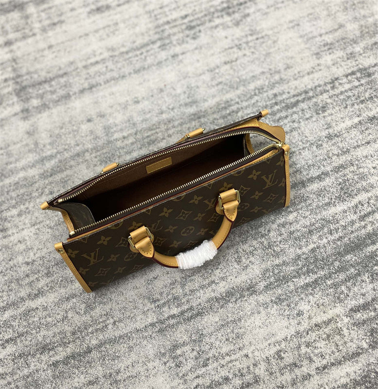  satchel interior and compartment view 9