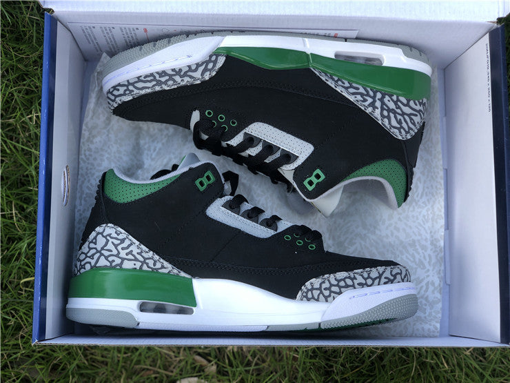 Nike Men's & Women's Luxury Fashion Trainers — Style 210 side view
