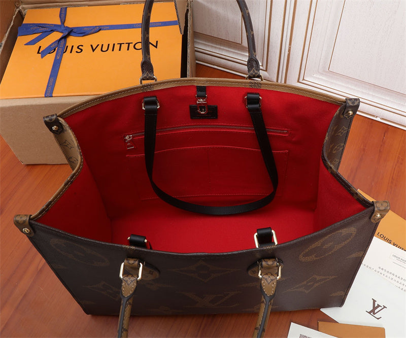 Tailored crossbody bag carried on shoulder 58