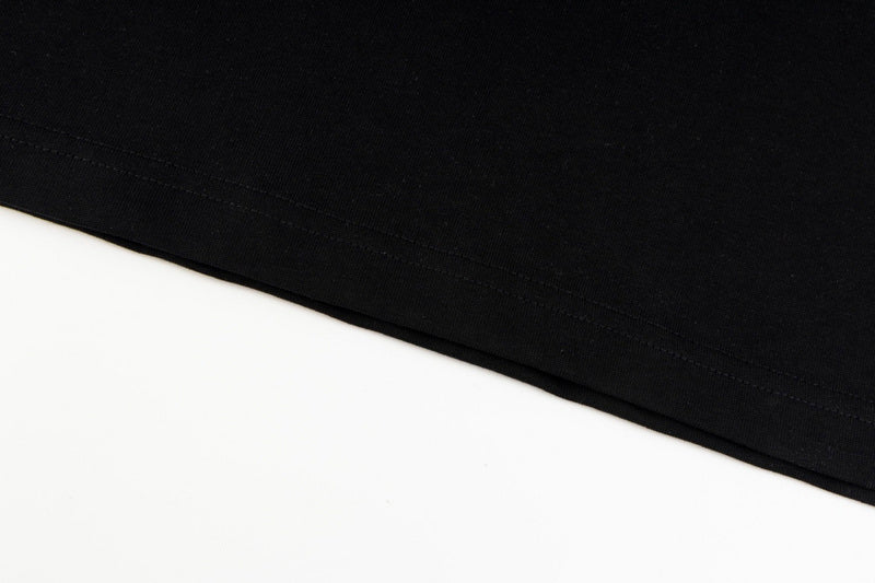 Full styled look of Louis Vuitton cotton t-shirt with contemporary cut