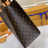  Tailored crossbody bag carried on shoulder 22