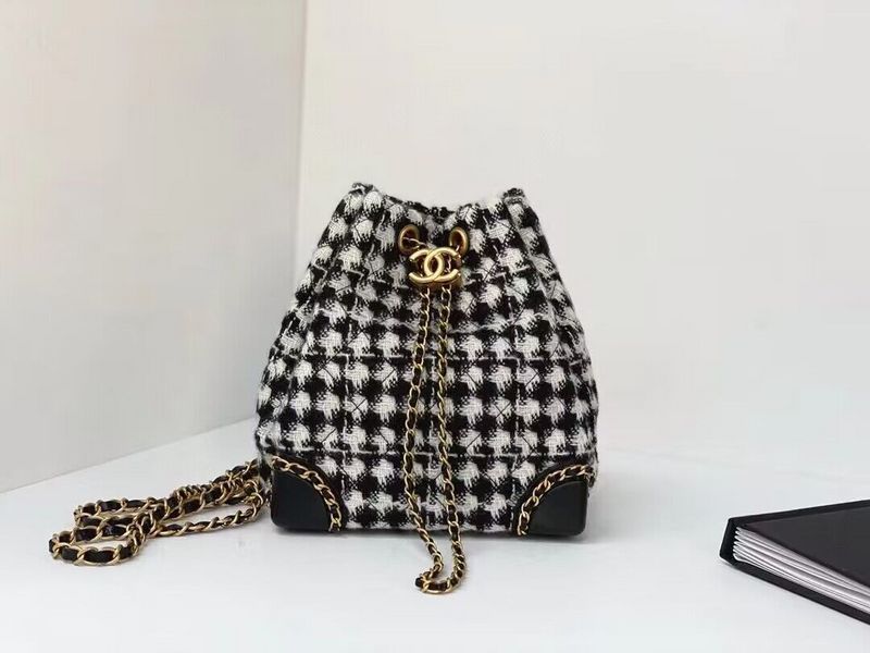  handbag, mid everyday style, image 1