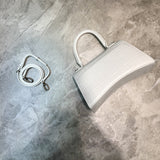 Elegant Faux Leather Handbag - Polished Finish | Women's Premium Handbag #616 - close-up detail shot (image 3) of designer-inspired handbag