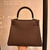  Refined tote bag front view 7