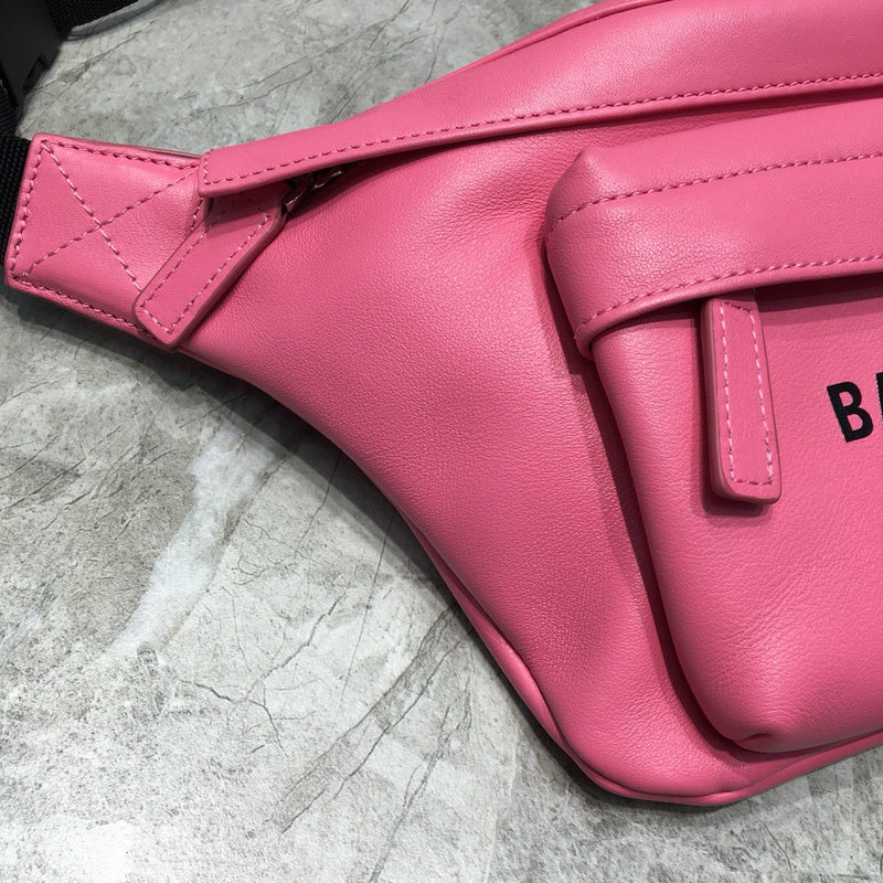 Effortless Premium PU Leather Handbag - Premium Craftsmanship Detailing | Women's Designer-Inspired Purse #224 - close-up detail shot (image 3) of designer-inspired handbag