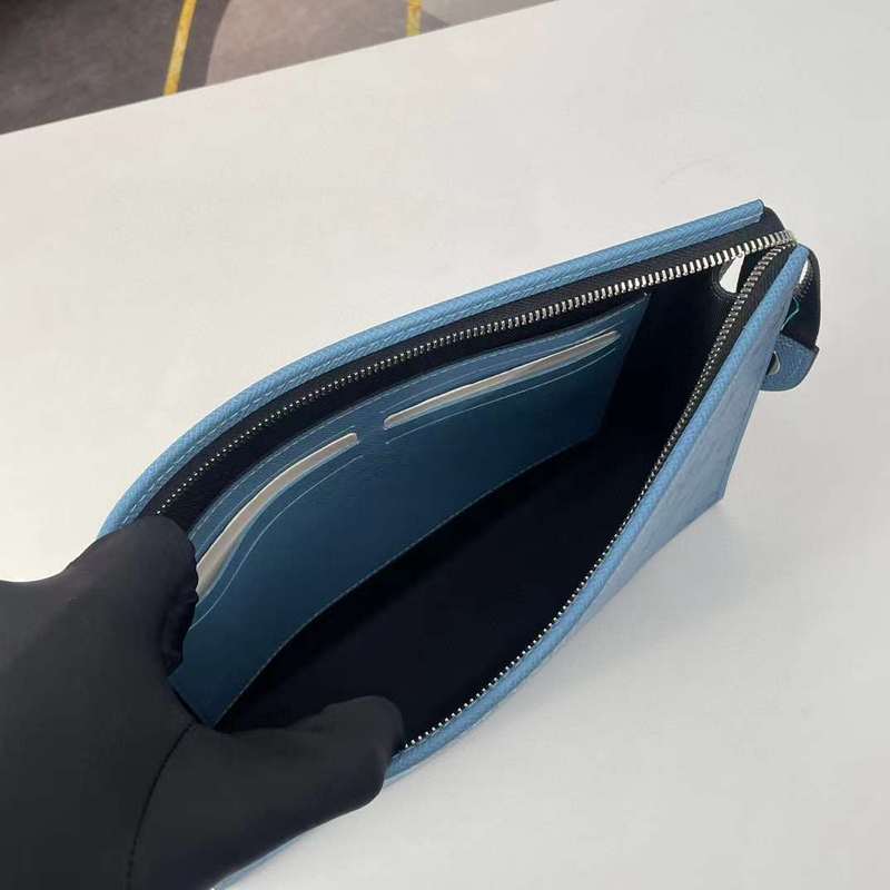 Front view of polished modern women's handbag – women's everyday handbag