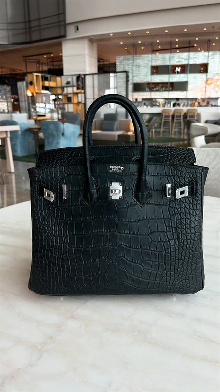  Smart structured bag front view 7