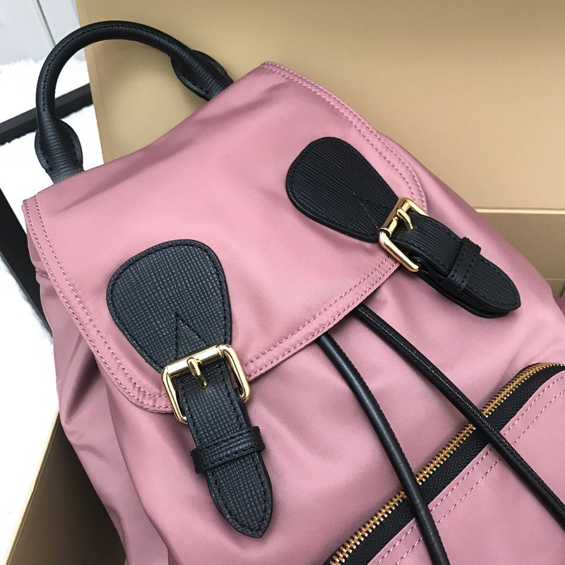 Ziva's Charm handbag – close-up view (one versatile size)
