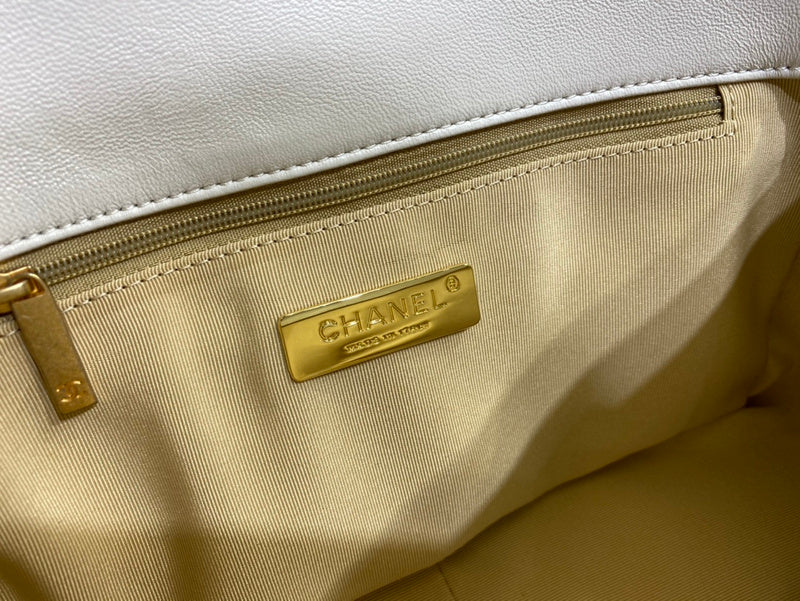 Zivas Charm Contemporary Flair Designer Handbag (Structured Everyday Essential) – Styled Look