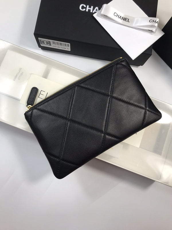Zivas Charm Chic Craftsmanship Fashion Handbag (Premium Everyday Carry) – Close-Up Detail