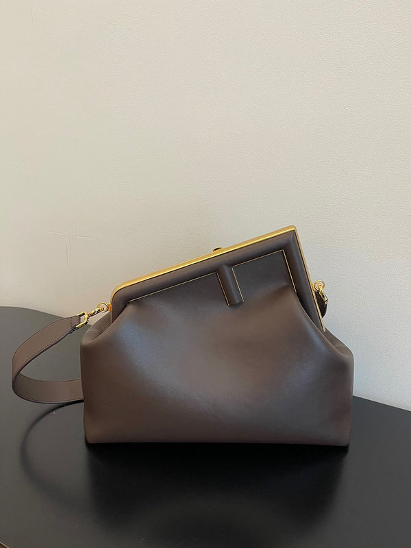 Ziva's Charm handbag – side angle view (26cm*9.5cm*18cm)