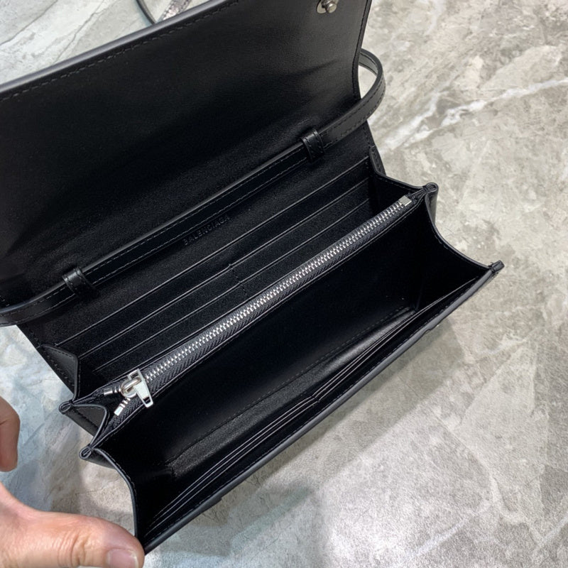 Contemporary Vegan Leather Handbag - Premium Craftsmanship Detailing | Women's Statement Accessory #712 - styled full view (image 7) of designer-inspired handbag