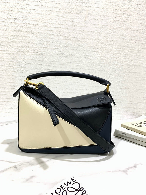 Ziva's Charm handbag – side angle view (18cm*12cm*7cm)