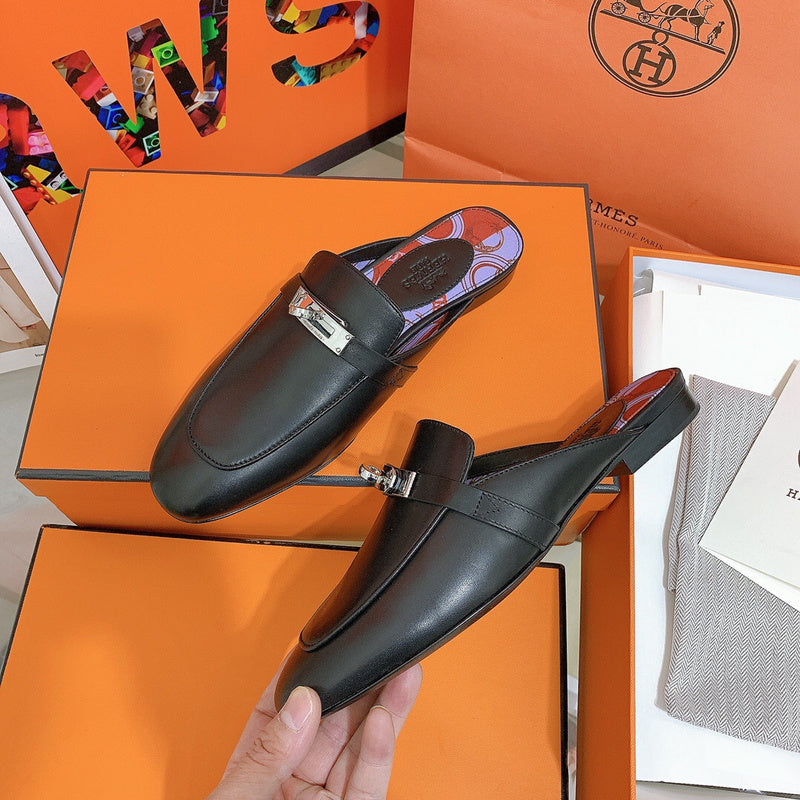 Hermès Grey Low-Top Sneakers - Detail Shot of Craftsmanship