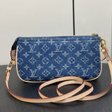  sleek everyday bag detail view showing craftsmanship 14