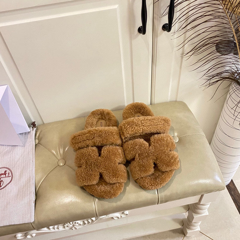 Hermes sandals Style 230 - sole and craftsmanship detail